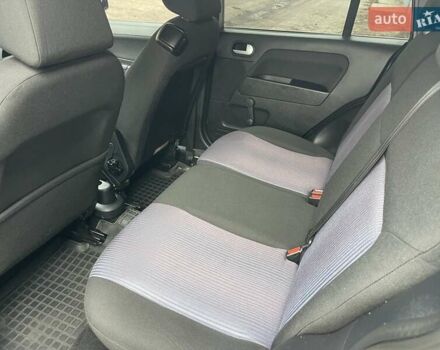 Сірий Форд Фьюжен, об'ємом двигуна 1.39 л та пробігом 129 тис. км за 5600 $, фото 11 на Automoto.ua