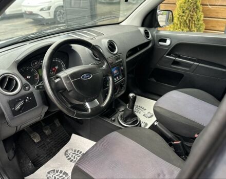 Серый Форд Фьюжн, объемом двигателя 1.6 л и пробегом 149 тыс. км за 4650 $, фото 13 на Automoto.ua