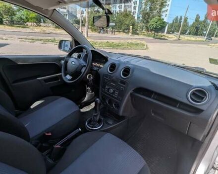Серый Форд Фьюжн, объемом двигателя 1.4 л и пробегом 200 тыс. км за 5900 $, фото 14 на Automoto.ua