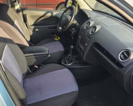 Сірий Форд Фьюжен, об'ємом двигуна 1.6 л та пробігом 174 тис. км за 5000 $, фото 15 на Automoto.ua