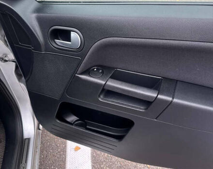 Сірий Форд Фьюжен, об'ємом двигуна 1.39 л та пробігом 110 тис. км за 5200 $, фото 7 на Automoto.ua