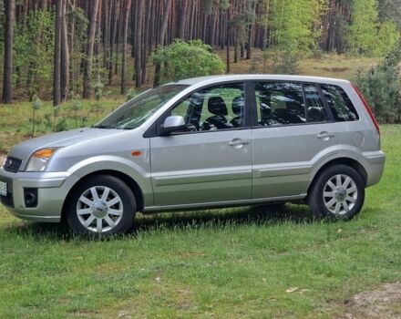 Серый Форд Фьюжн, объемом двигателя 1.6 л и пробегом 130 тыс. км за 5900 $, фото 3 на Automoto.ua