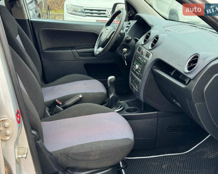 Серый Форд Фьюжн, объемом двигателя 1.6 л и пробегом 235 тыс. км за 6790 $, фото 21 на Automoto.ua