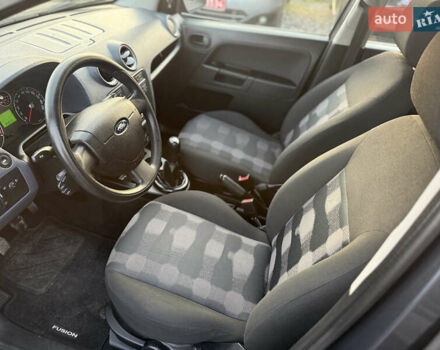 Серый Форд Фьюжн, объемом двигателя 1.4 л и пробегом 152 тыс. км за 6499 $, фото 14 на Automoto.ua
