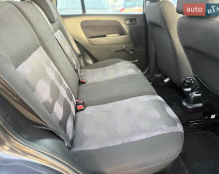 Серый Форд Фьюжн, объемом двигателя 1.4 л и пробегом 152 тыс. км за 6499 $, фото 16 на Automoto.ua