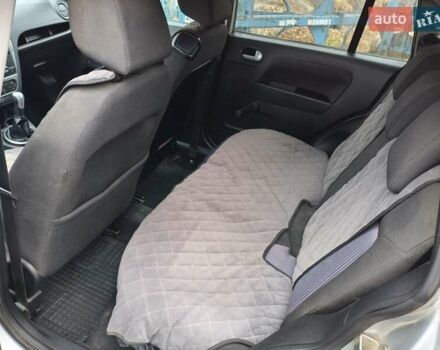 Серый Форд Фьюжн, объемом двигателя 1.56 л и пробегом 235 тыс. км за 6500 $, фото 3 на Automoto.ua