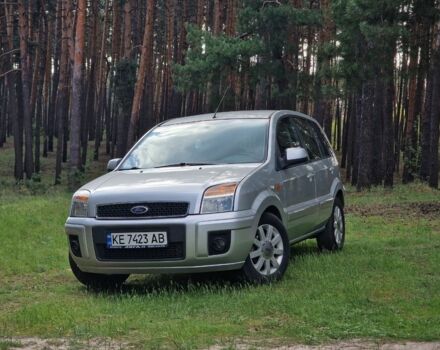 Серый Форд Фьюжн, объемом двигателя 1.6 л и пробегом 130 тыс. км за 5900 $, фото 7 на Automoto.ua