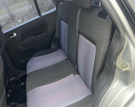 Сірий Форд Фьюжен, об'ємом двигуна 1.39 л та пробігом 150 тис. км за 5200 $, фото 11 на Automoto.ua