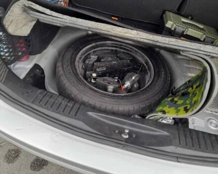 Сірий Форд Фьюжен, об'ємом двигуна 1.6 л та пробігом 184 тис. км за 5700 $, фото 12 на Automoto.ua