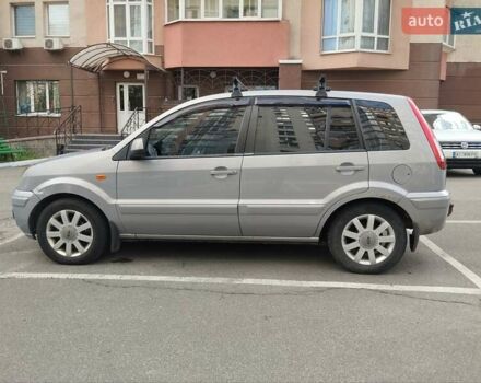 Серый Форд Фьюжн, объемом двигателя 1.6 л и пробегом 230 тыс. км за 5800 $, фото 1 на Automoto.ua