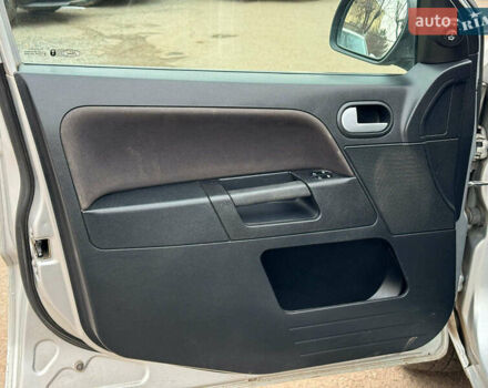 Серый Форд Фьюжн, объемом двигателя 1.6 л и пробегом 235 тыс. км за 6790 $, фото 10 на Automoto.ua