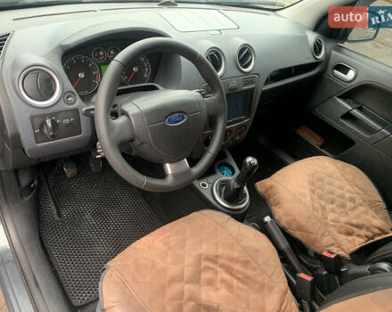 Серый Форд Фьюжн, объемом двигателя 1.39 л и пробегом 188 тыс. км за 6500 $, фото 10 на Automoto.ua