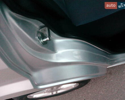 Серый Форд Фьюжн, объемом двигателя 1.39 л и пробегом 130 тыс. км за 5650 $, фото 4 на Automoto.ua