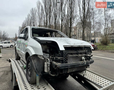 Серый Форд Фьюжн, объемом двигателя 1.6 л и пробегом 10 тыс. км за 1650 $, фото 2 на Automoto.ua