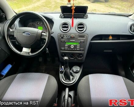Серый Форд Фьюжн, объемом двигателя 1.4 л и пробегом 129 тыс. км за 5650 $, фото 8 на Automoto.ua