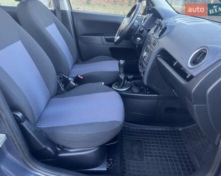 Сірий Форд Фьюжен, об'ємом двигуна 1.4 л та пробігом 139 тис. км за 5800 $, фото 9 на Automoto.ua