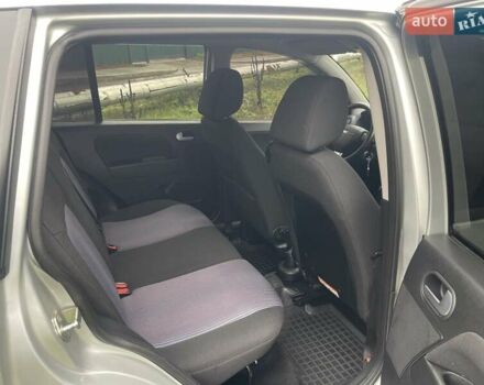 Сірий Форд Фьюжен, об'ємом двигуна 1.4 л та пробігом 129 тис. км за 5600 $, фото 12 на Automoto.ua