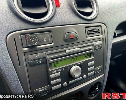 Форд Фьюжен 2011 у Нежине на Automoto.ua Сірий Форд Фьюжен, об'ємом двигуна 1.4 л та пробігом 147 тис. км за 5500 $, фото 11 на Automoto.ua