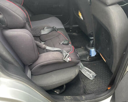 Сірий Форд Фьюжен, об'ємом двигуна 1.39 л та пробігом 262 тис. км за 5200 $, фото 23 на Automoto.ua