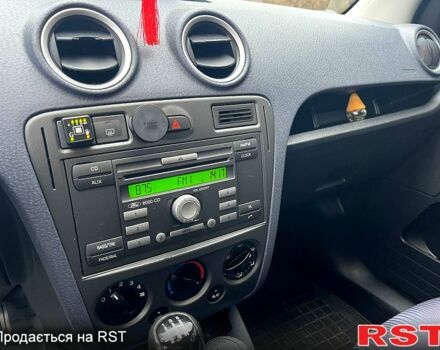 Серый Форд Фьюжн, объемом двигателя 1.4 л и пробегом 129 тыс. км за 5650 $, фото 11 на Automoto.ua