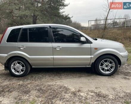 Сірий Форд Фьюжен, об'ємом двигуна 1.4 л та пробігом 129 тис. км за 5700 $, фото 2 на Automoto.ua