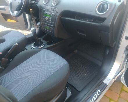 Сірий Форд Фьюжен, об'ємом двигуна 1 л та пробігом 52 тис. км за 7200 $, фото 9 на Automoto.ua