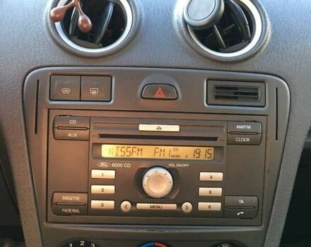 Серый Форд Фьюжн, объемом двигателя 1.4 л и пробегом 290 тыс. км за 4999 $, фото 9 на Automoto.ua