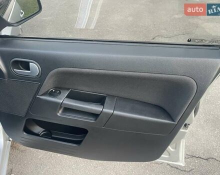 Сірий Форд Фьюжен, об'ємом двигуна 1.4 л та пробігом 127 тис. км за 5650 $, фото 17 на Automoto.ua