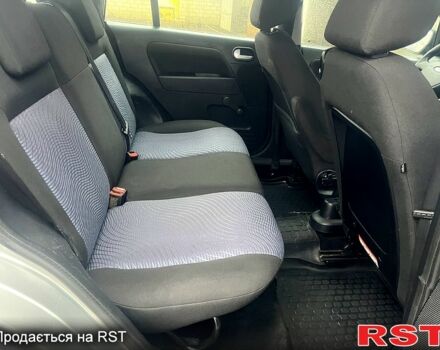 Серый Форд Фьюжн, объемом двигателя 1.6 л и пробегом 203 тыс. км за 5999 $, фото 5 на Automoto.ua