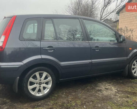 Серый Форд Фьюжн, объемом двигателя 1.4 л и пробегом 139 тыс. км за 5600 $, фото 3 на Automoto.ua