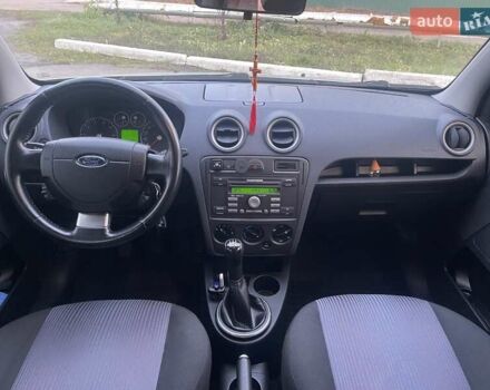 Сірий Форд Фьюжен, об'ємом двигуна 1.4 л та пробігом 127 тис. км за 5650 $, фото 13 на Automoto.ua