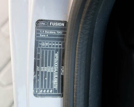 Серый Форд Фьюжн, объемом двигателя 1.4 л и пробегом 147 тыс. км за 4950 $, фото 21 на Automoto.ua