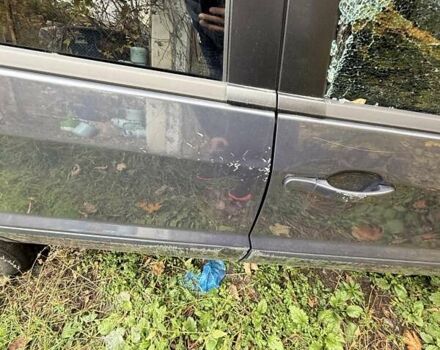 Серый Форд Фьюжн, объемом двигателя 1.39 л и пробегом 46 тыс. км за 2200 $, фото 10 на Automoto.ua