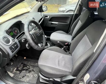 Сірий Форд Фьюжен, об'ємом двигуна 1.6 л та пробігом 343 тис. км за 4500 $, фото 7 на Automoto.ua