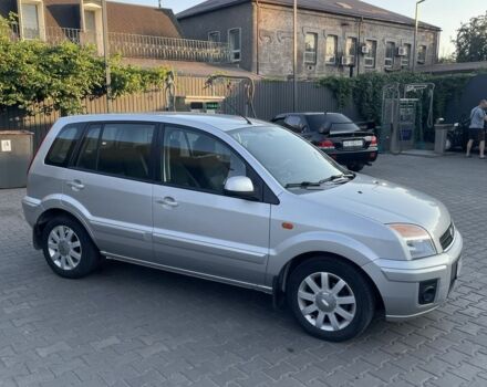 Серый Форд Фьюжн, объемом двигателя 1.6 л и пробегом 217 тыс. км за 6100 $, фото 4 на Automoto.ua