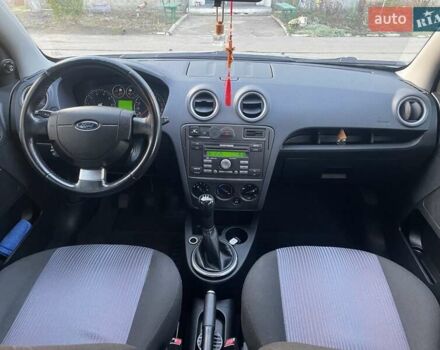 Серый Форд Фьюжн, объемом двигателя 1.4 л и пробегом 130 тыс. км за 5699 $, фото 14 на Automoto.ua