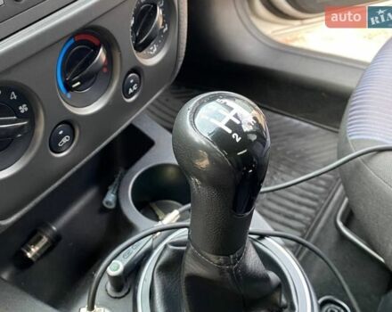 Серый Форд Фьюжн, объемом двигателя 1.39 л и пробегом 243 тыс. км за 5299 $, фото 11 на Automoto.ua