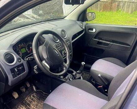 Сірий Форд Фьюжен, об'ємом двигуна 1.4 л та пробігом 47 тис. км за 4750 $, фото 3 на Automoto.ua