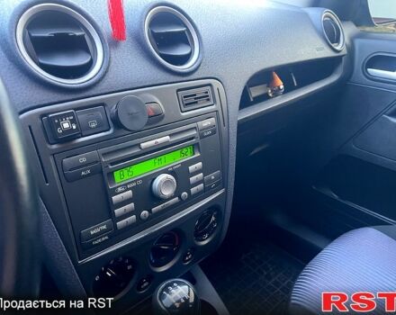 Сірий Форд Фьюжен, об'ємом двигуна 1.4 л та пробігом 127 тис. км за 5650 $, фото 12 на Automoto.ua