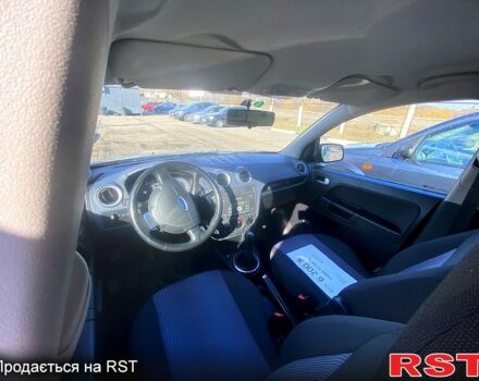 Серый Форд Фьюжн, объемом двигателя 14 л и пробегом 125 тыс. км за 6200 $, фото 5 на Automoto.ua