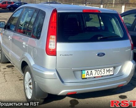 Серый Форд Фьюжн, объемом двигателя 14 л и пробегом 125 тыс. км за 6200 $, фото 4 на Automoto.ua