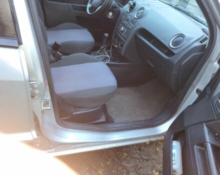 Серый Форд Фьюжн, объемом двигателя 1.2 л и пробегом 98 тыс. км за 5300 $, фото 5 на Automoto.ua