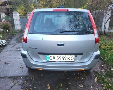 Серый Форд Фьюжн, объемом двигателя 1.2 л и пробегом 98 тыс. км за 5300 $, фото 4 на Automoto.ua