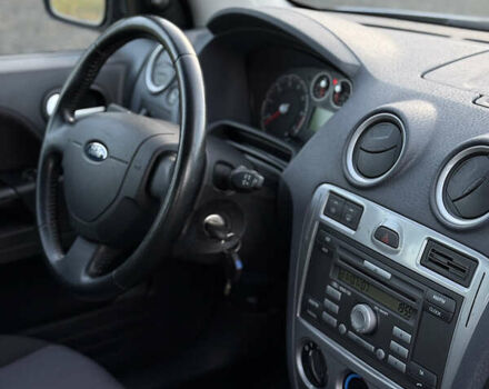 Серый Форд Фьюжн, объемом двигателя 1.4 л и пробегом 141 тыс. км за 5550 $, фото 14 на Automoto.ua