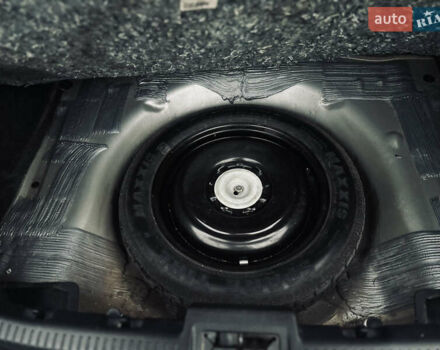 Серый Форд Фьюжн, объемом двигателя 2.49 л и пробегом 217 тыс. км за 7000 $, фото 9 на Automoto.ua