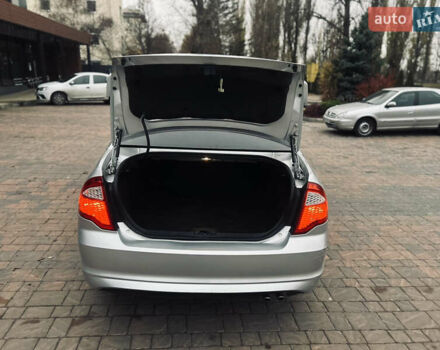 Серый Форд Фьюжн, объемом двигателя 2.49 л и пробегом 217 тыс. км за 7000 $, фото 8 на Automoto.ua