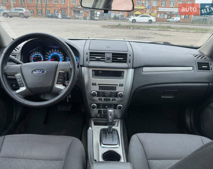 Сірий Форд Фьюжен, об'ємом двигуна 2.49 л та пробігом 138 тис. км за 6900 $, фото 11 на Automoto.ua