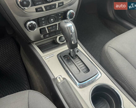 Сірий Форд Фьюжен, об'ємом двигуна 2.49 л та пробігом 138 тис. км за 6900 $, фото 16 на Automoto.ua