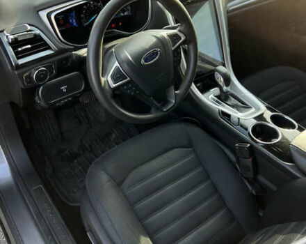 Сірий Форд Фьюжен, об'ємом двигуна 2 л та пробігом 205 тис. км за 11200 $, фото 13 на Automoto.ua