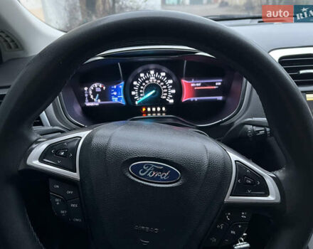 Серый Форд Фьюжн, объемом двигателя 2.49 л и пробегом 195 тыс. км за 9200 $, фото 12 на Automoto.ua